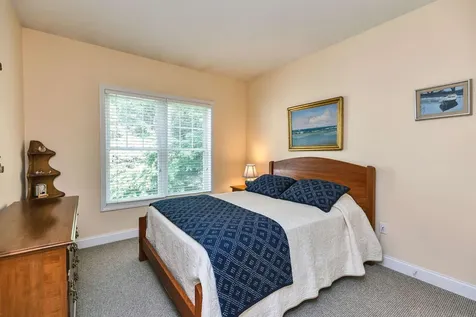 32 Robbe Farm Road Peterborough NH 03458
