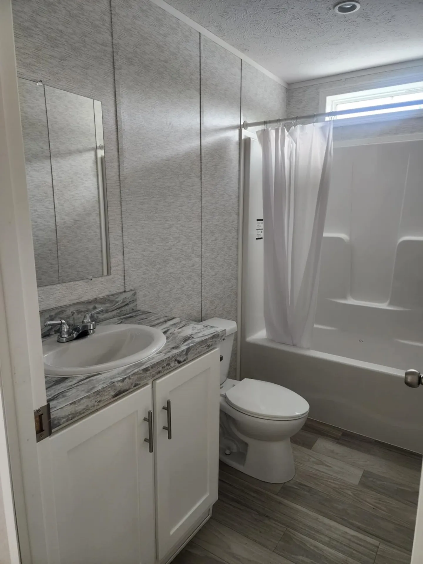 9 Walnut Street Hartford VT 05088