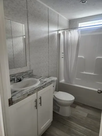 9 Walnut Street Hartford VT 05088