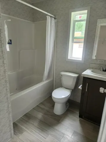 9 Walnut Street Hartford VT 05088