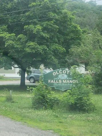 9 Walnut Street Hartford VT 05088