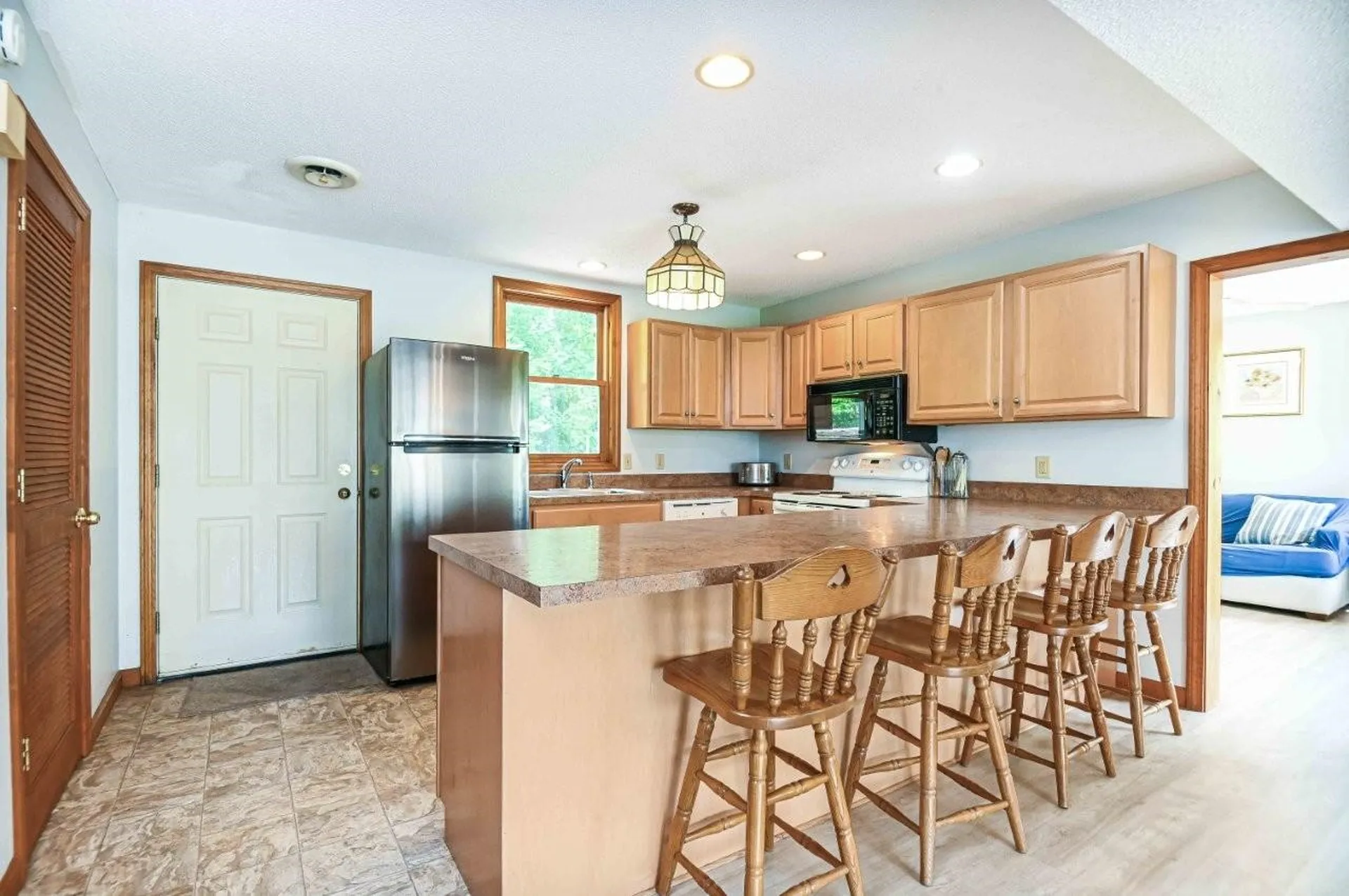 47 Beacon Street York ME 03909