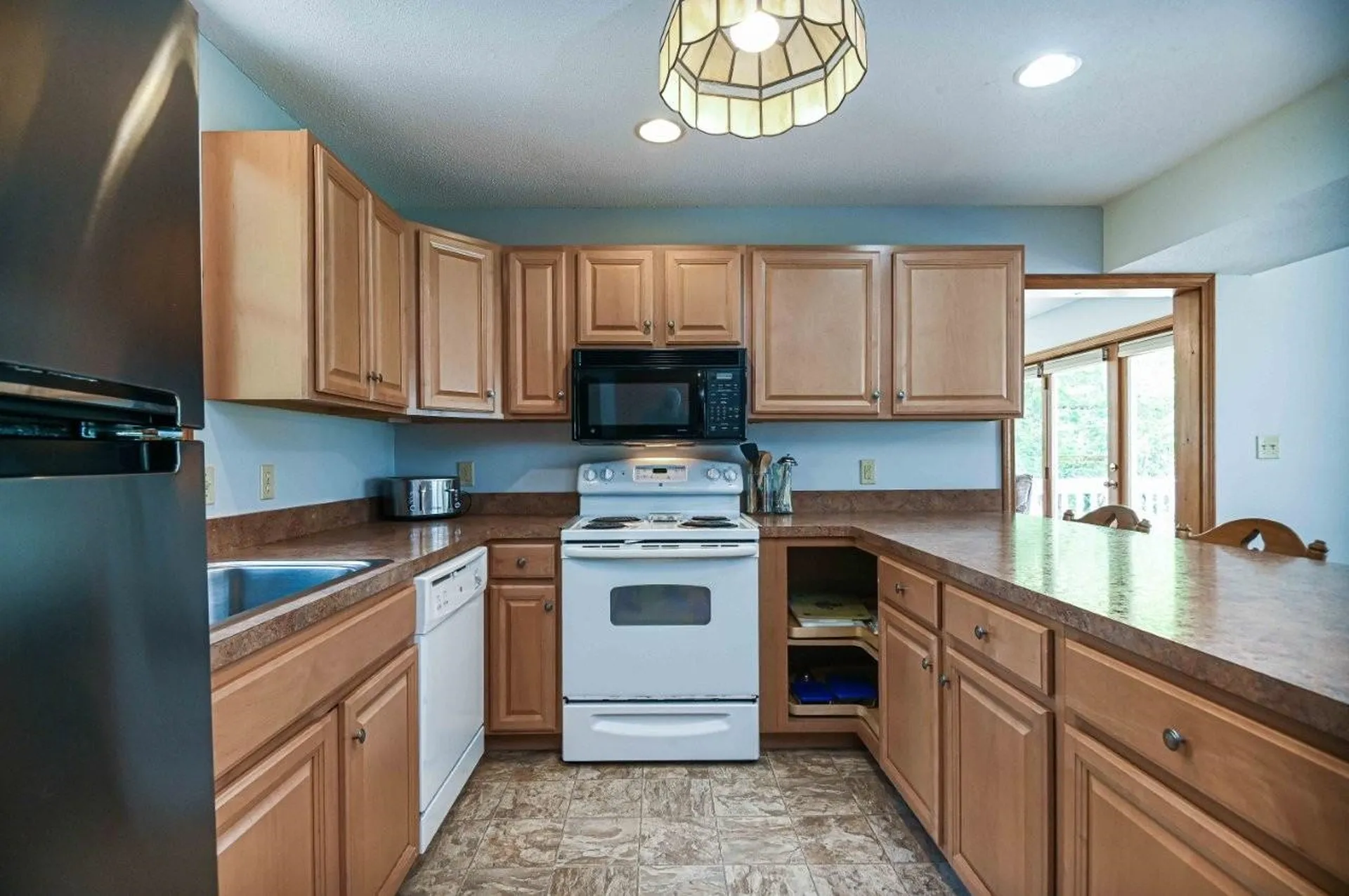 47 Beacon Street York ME 03909