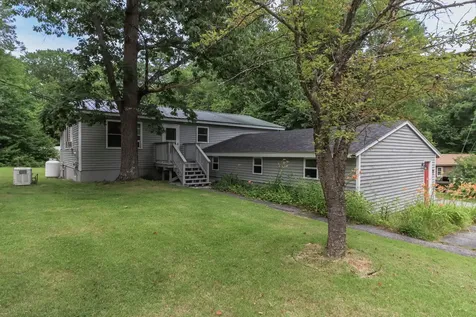 33 Forest Lane Boscawen NH 03303