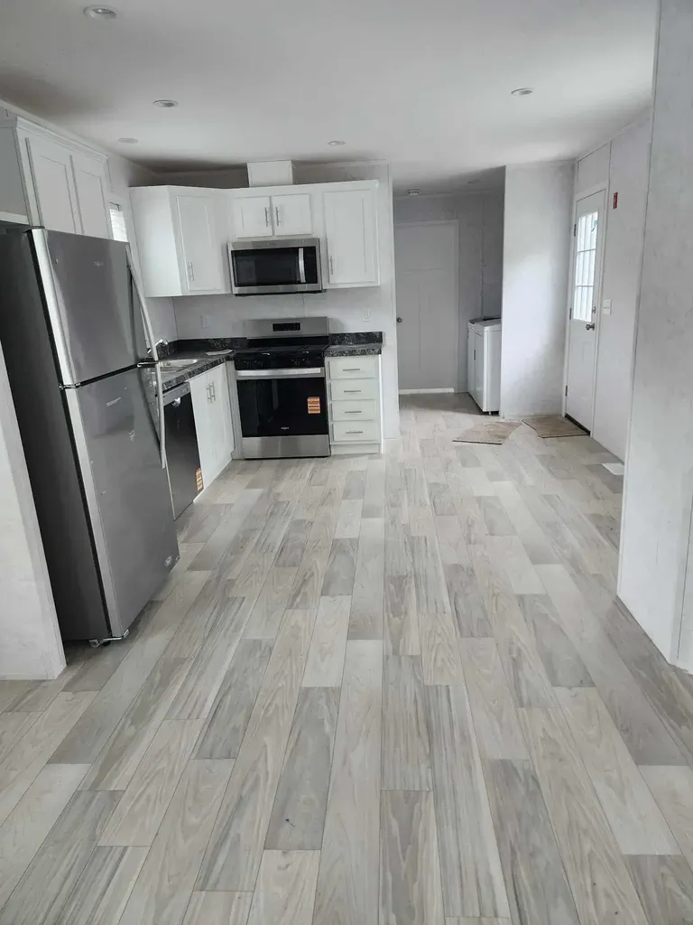 10 Cassie Lane Bennington VT 05201-0000