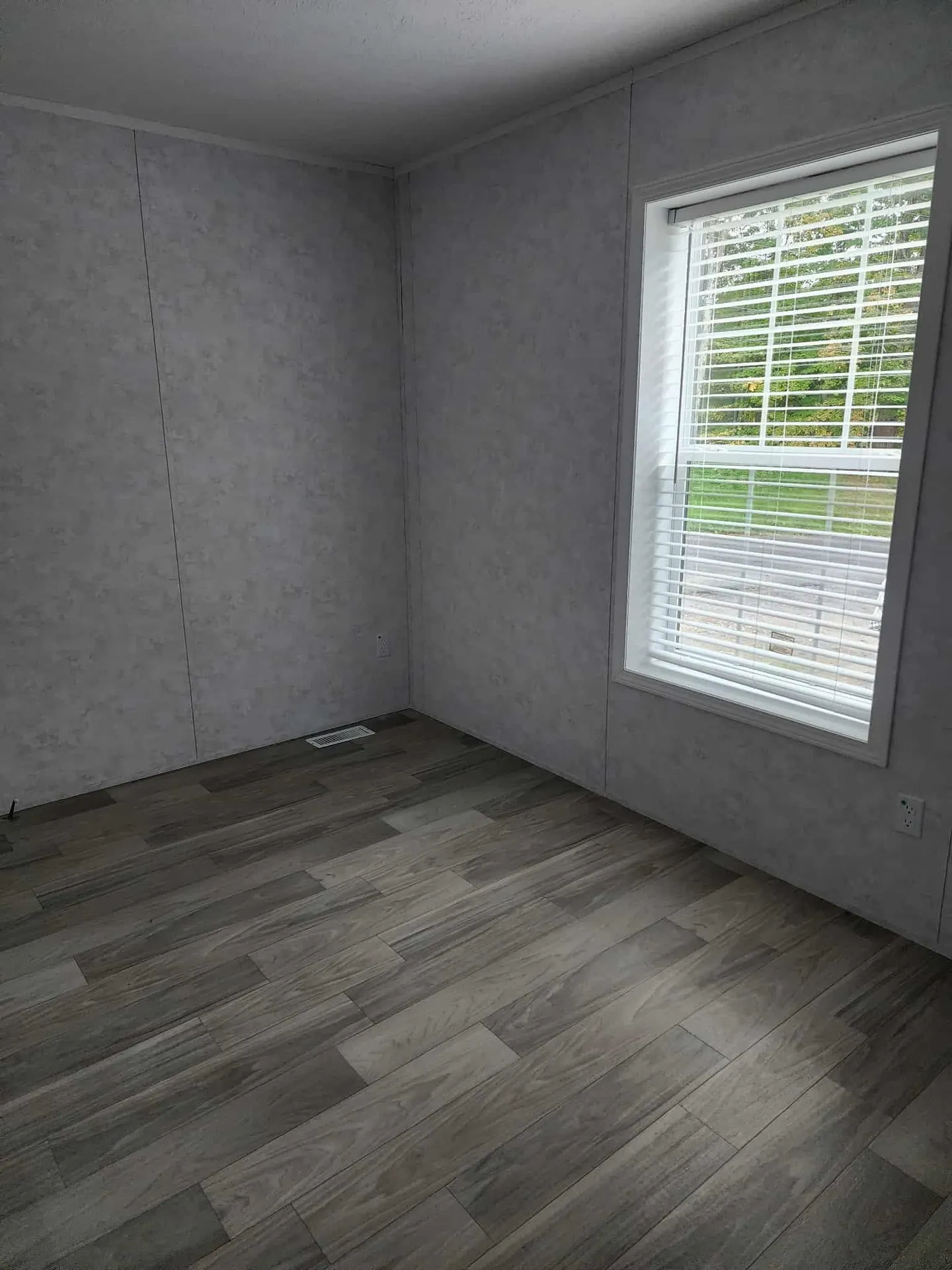 10 Cassie Lane Bennington VT 05201-0000