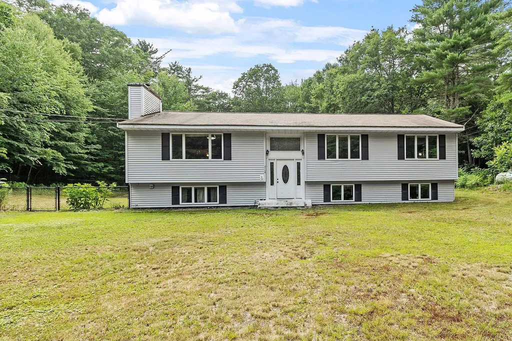 109 Main Street Raymond NH 03077