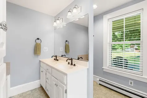 4 Penn Lane Exeter NH 03833