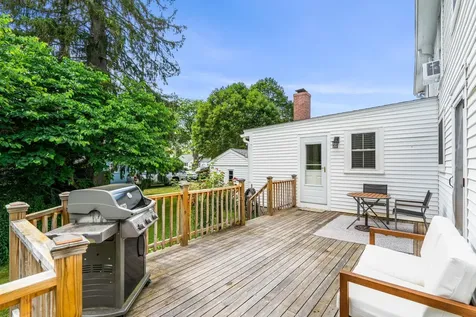 4 Penn Lane Exeter NH 03833