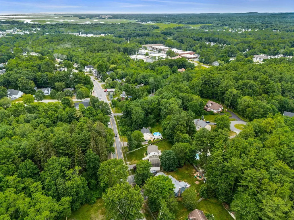 122 Exeter Road Hampton NH 03842