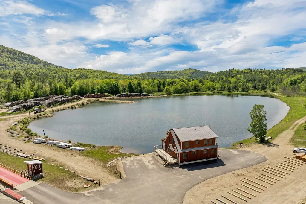 968 Mount Moosilauke Highway Wentworth NH 03282