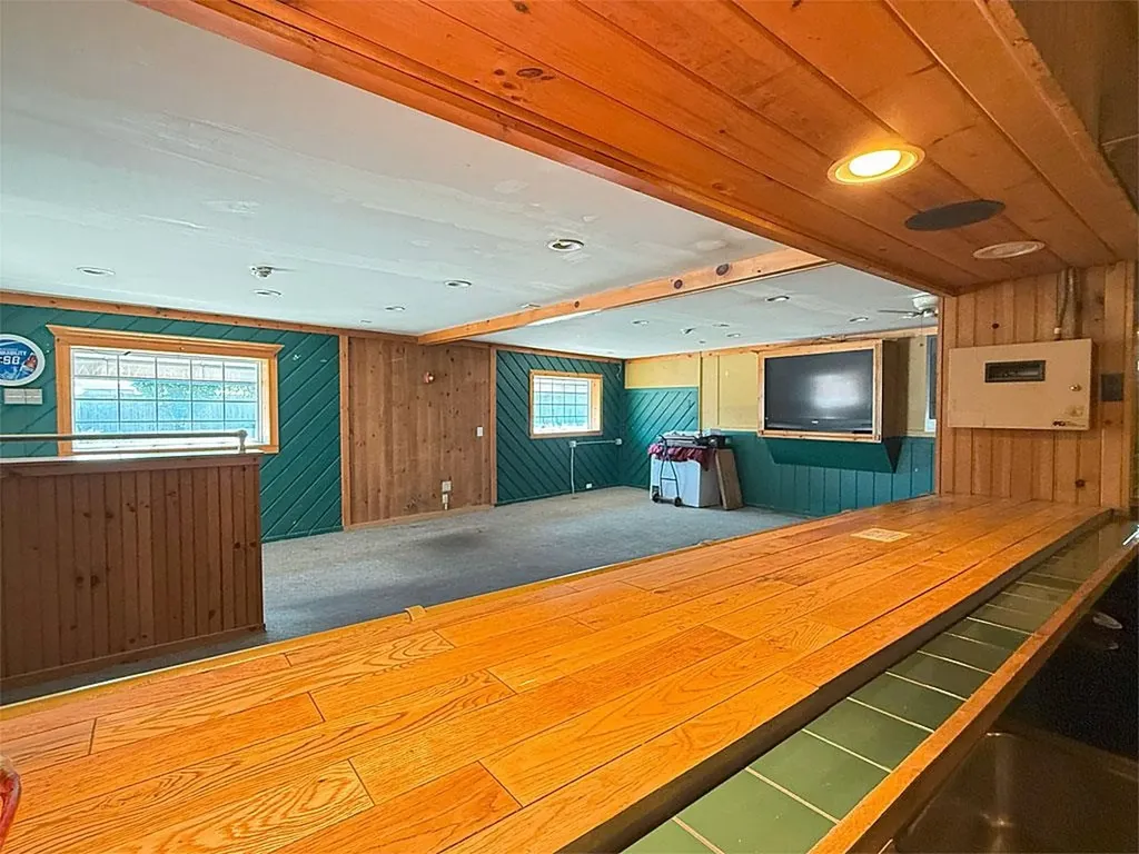 86 Strongs Avenue Rutland City VT 05701