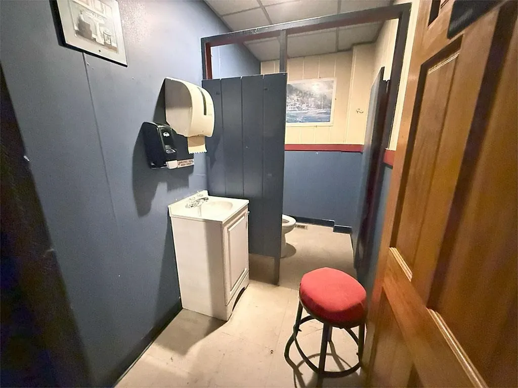 86 Strongs Avenue Rutland City VT 05701