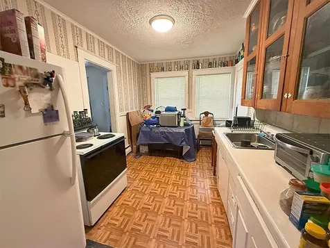 86 Strongs Avenue Rutland City VT 05701