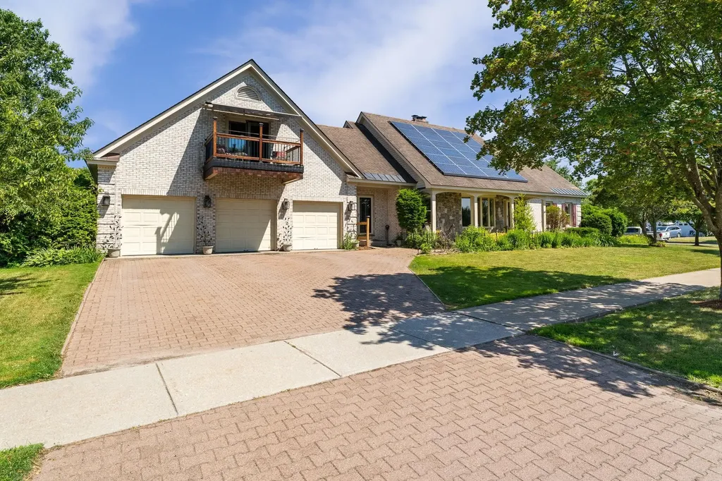 8 Pinnacle Drive South Burlington VT 05403