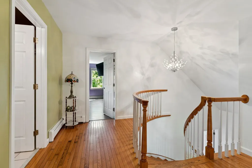 8 Pinnacle Drive South Burlington VT 05403