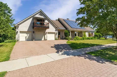 8 Pinnacle Drive South Burlington VT 05403