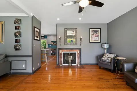 8 Pinnacle Drive South Burlington VT 05403