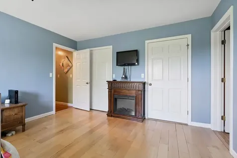 8 Pinnacle Drive South Burlington VT 05403