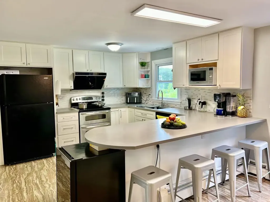 166 Lakeview Drive Shelburne VT 05482