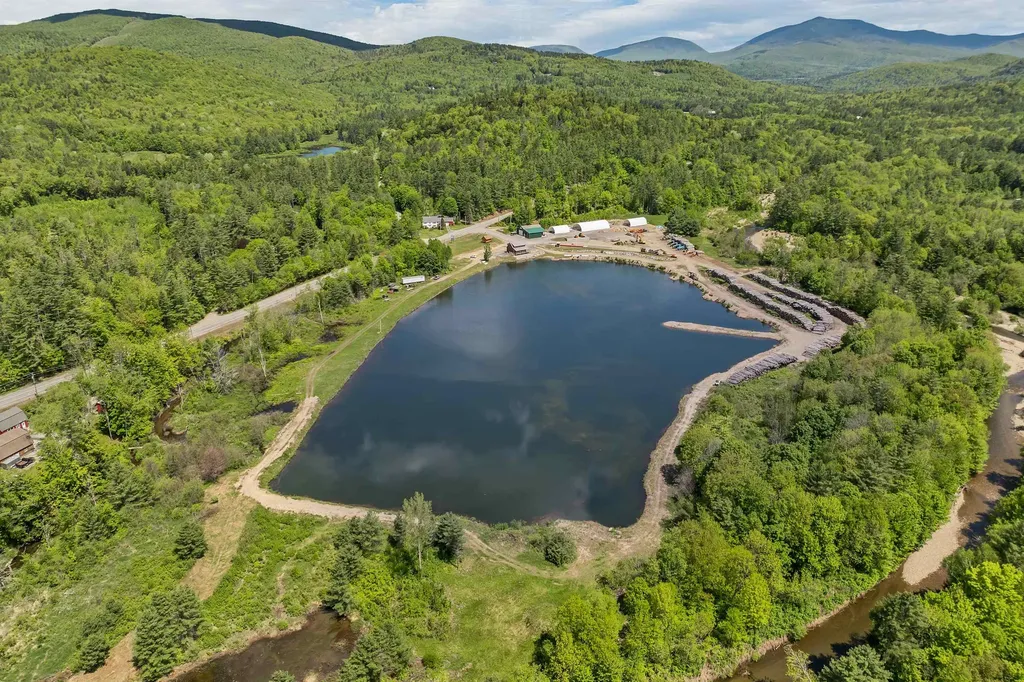 968 Mount Moosilauke Highway Wentworth NH 03282