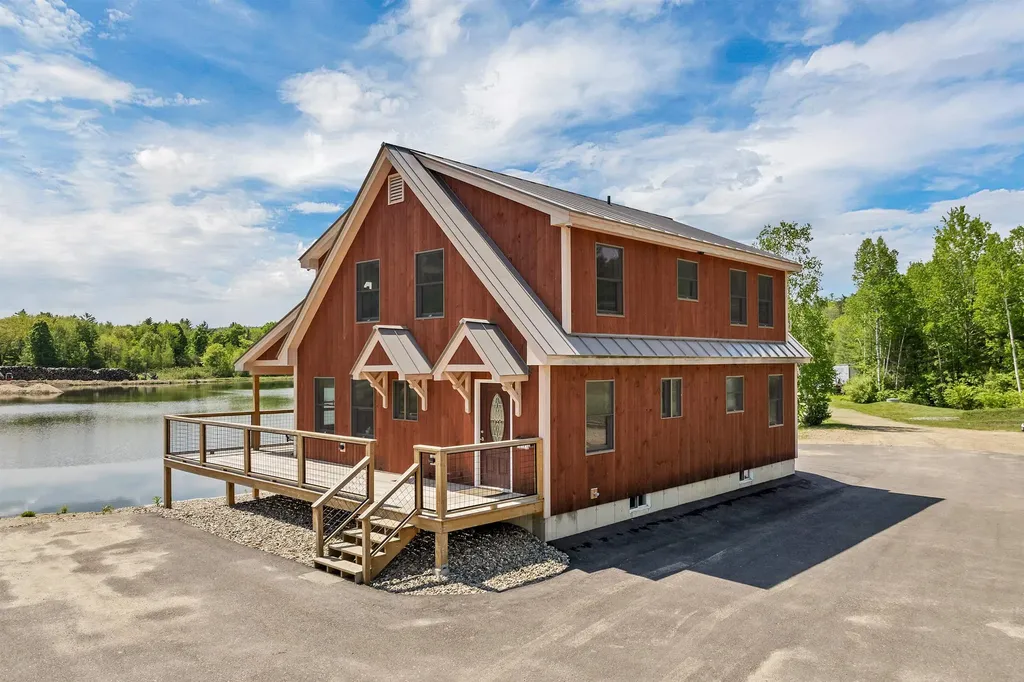 968 Mount Moosilauke Highway Wentworth NH 03282