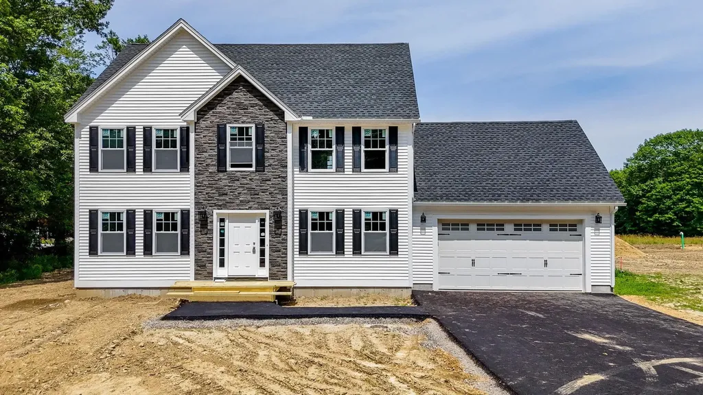 90 Bishop Road Belmont NH 03220