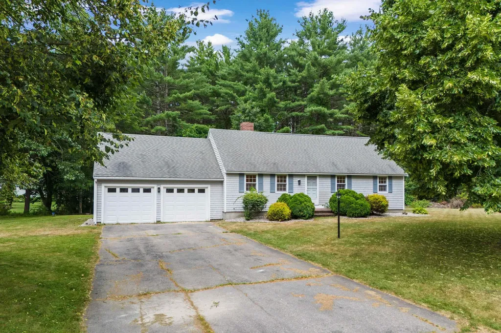 40 Caswell Drive Greenland NH 03840