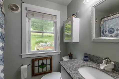 7873 Pomfret Road Pomfret VT 05053