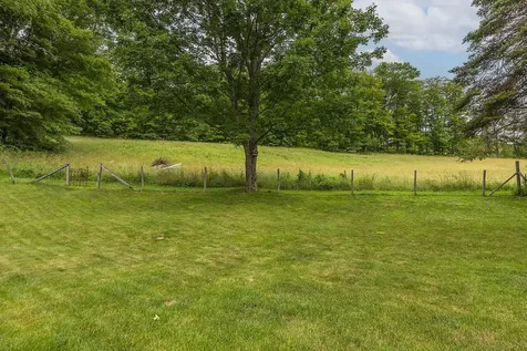 7873 Pomfret Road Pomfret VT 05053