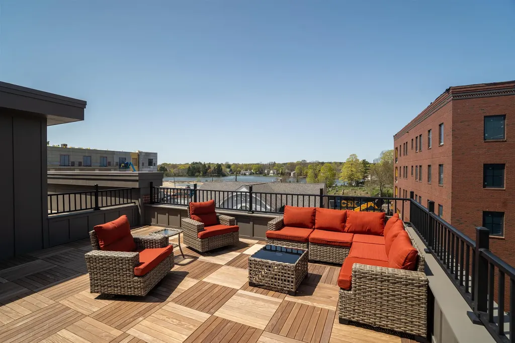 238 Deer Street Portsmouth NH 03801