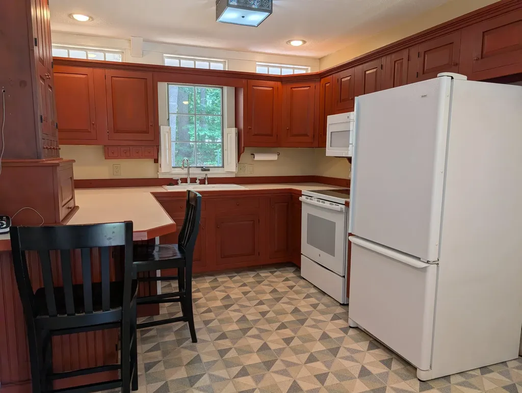 173 Amesbury Road Hopkinton NH 03229