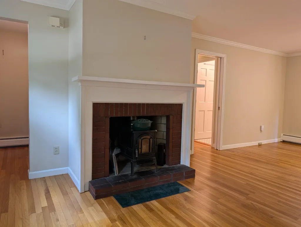 173 Amesbury Road Hopkinton NH 03229