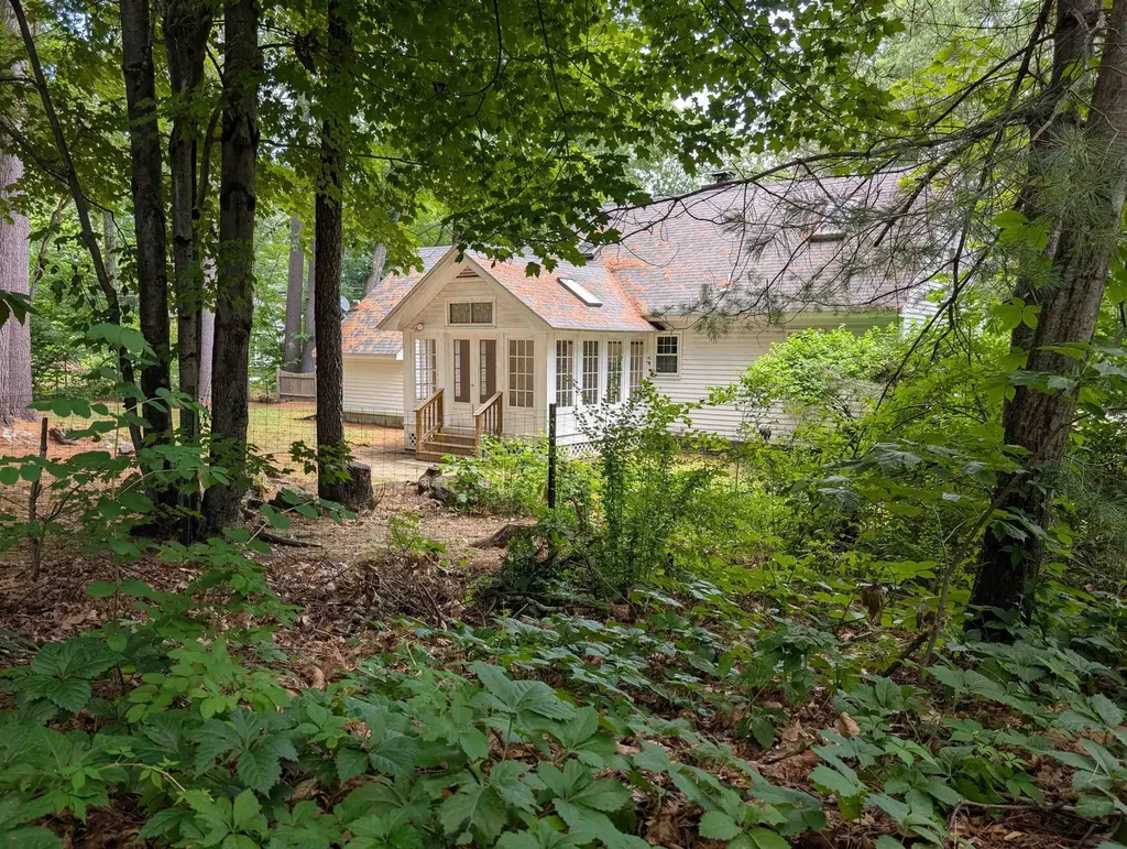 173 Amesbury Road Hopkinton NH 03229
