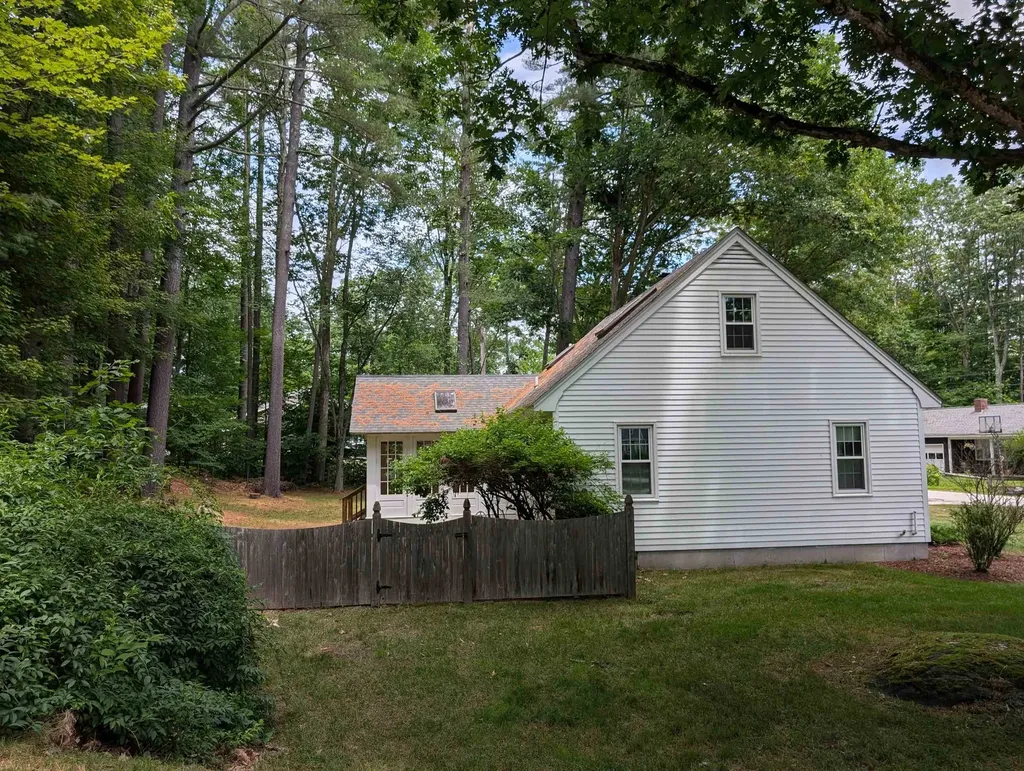 173 Amesbury Road Hopkinton NH 03229