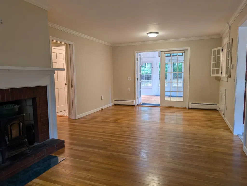 173 Amesbury Road Hopkinton NH 03229