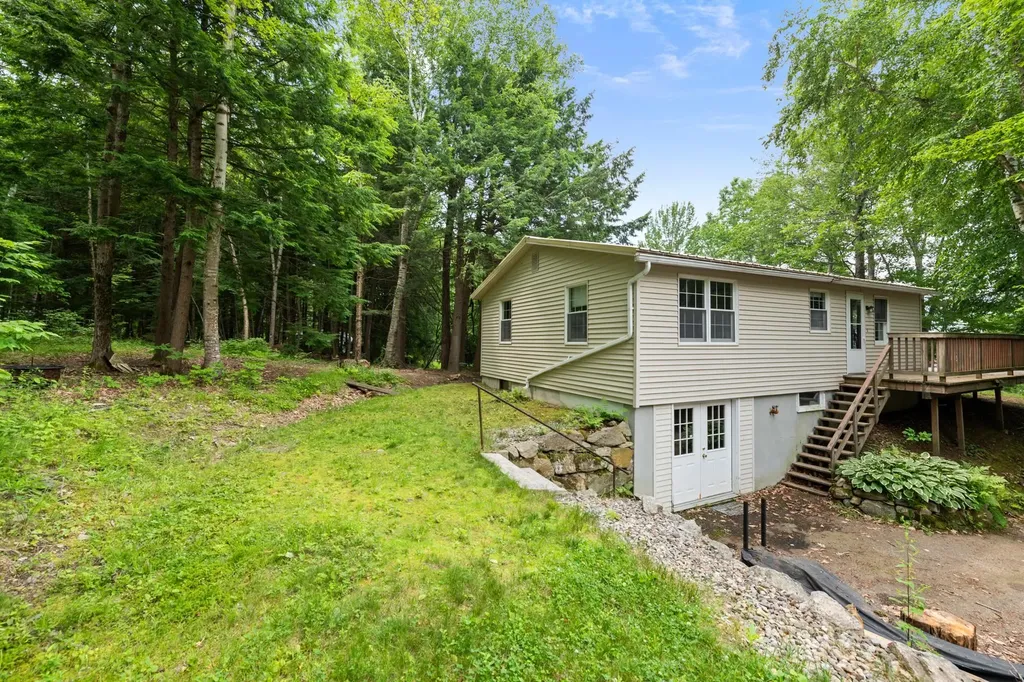 78 Shore Drive N Bridgewater NH 03222
