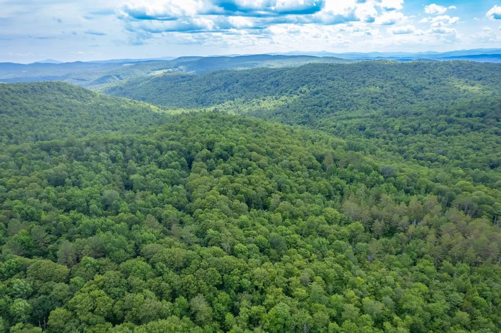 230 Taylor Valley Road Strafford VT 05072