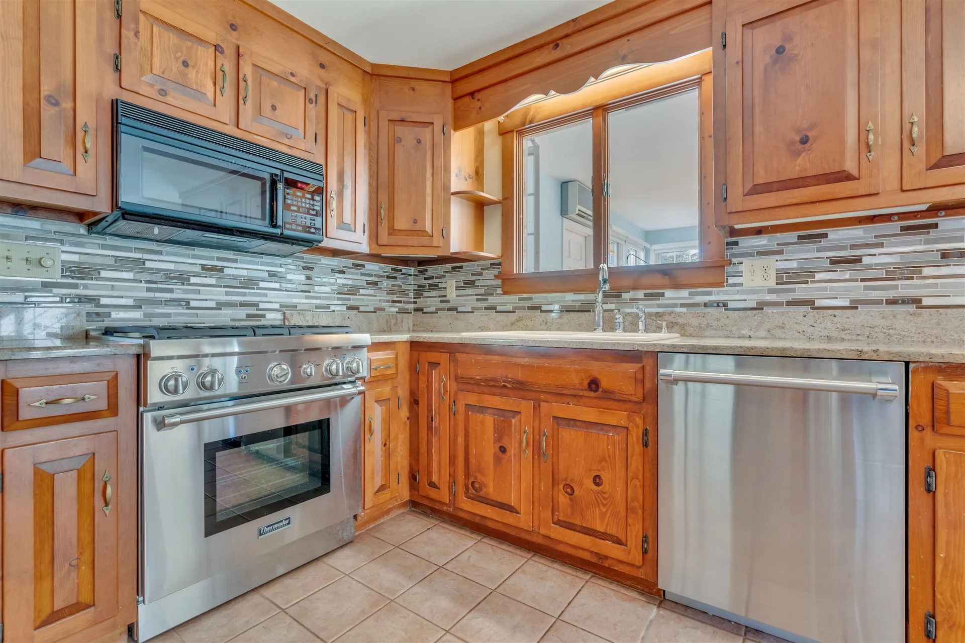 19 Windmill Lane Hampton NH 03842