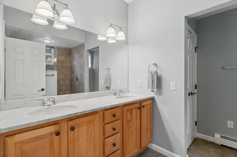 26 Stonehurst Common Hanover NH 03755