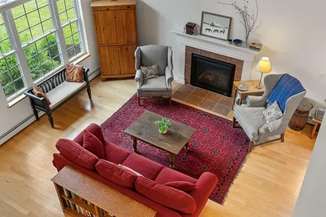 26 Stonehurst Common Hanover NH 03755