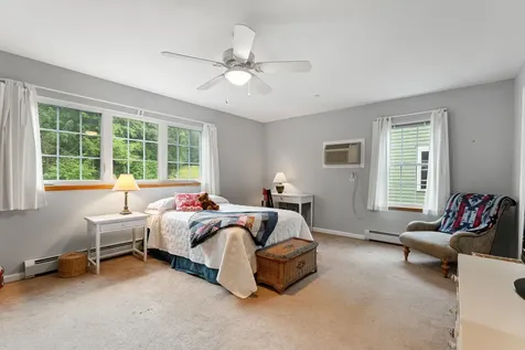 26 Stonehurst Common Hanover NH 03755