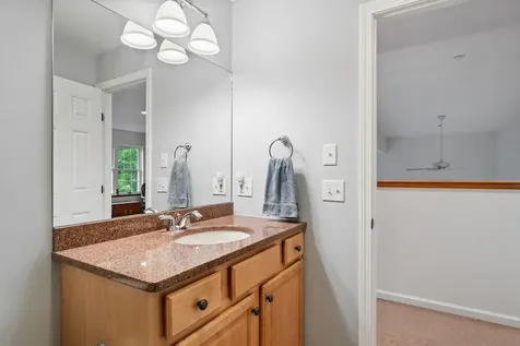 26 Stonehurst Common Hanover NH 03755