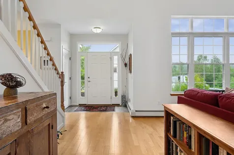 26 Stonehurst Common Hanover NH 03755