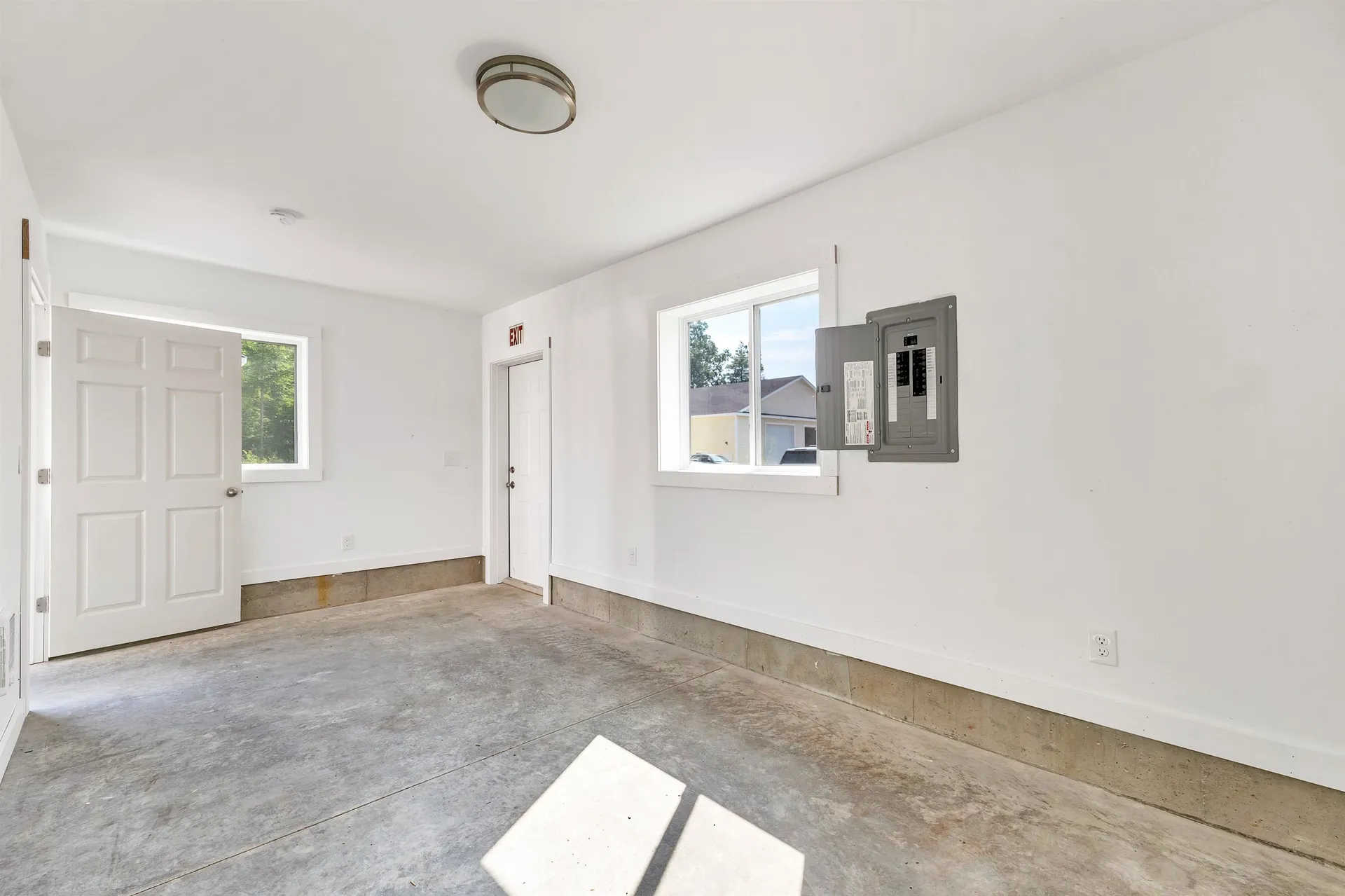 123 Isinglass Circle Barrington NH 03825