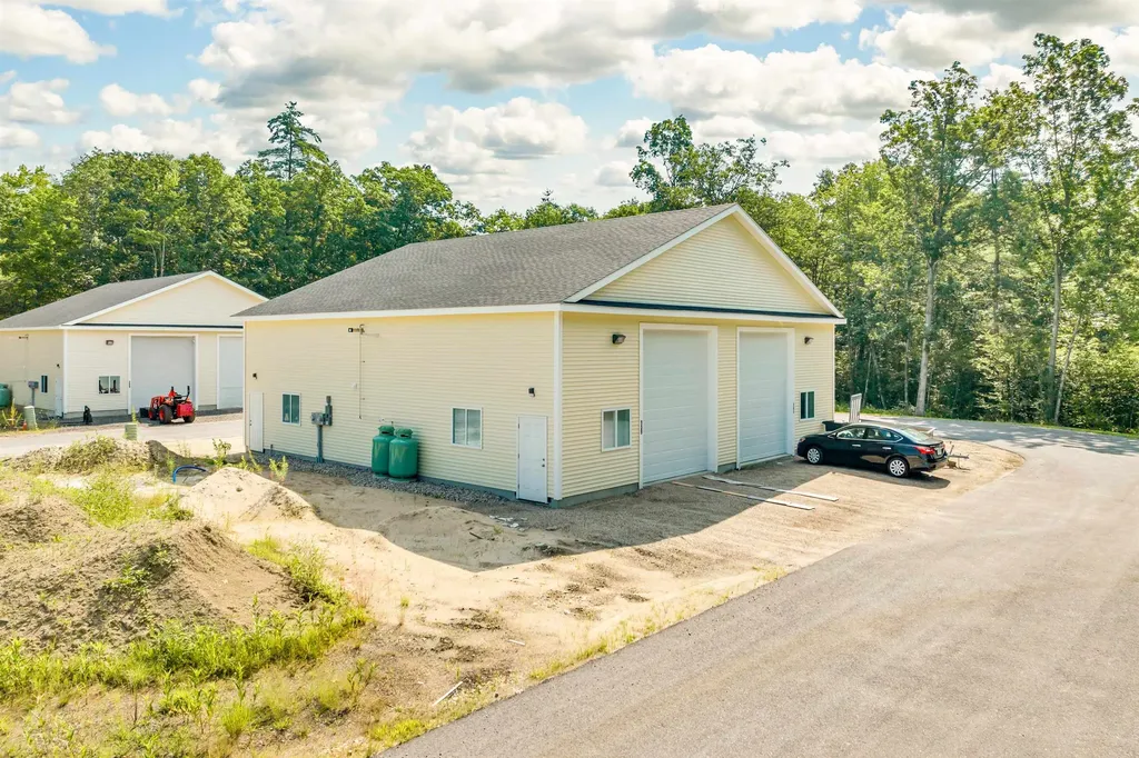 250 Isinglass Circle Barrington NH 03825