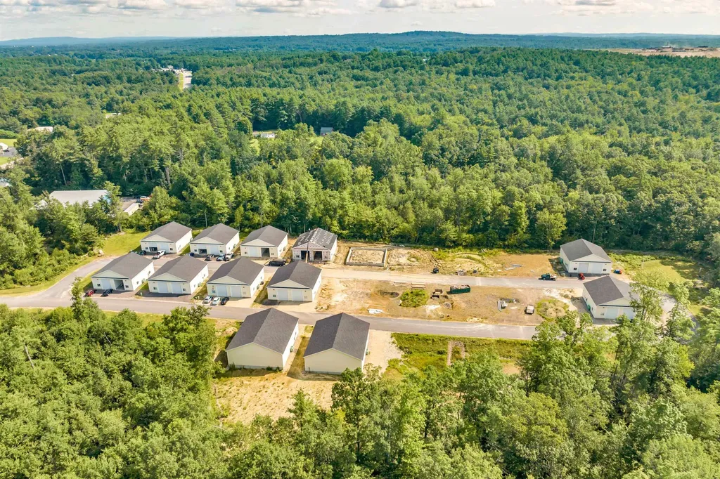 250 Isinglass Circle Barrington NH 03825