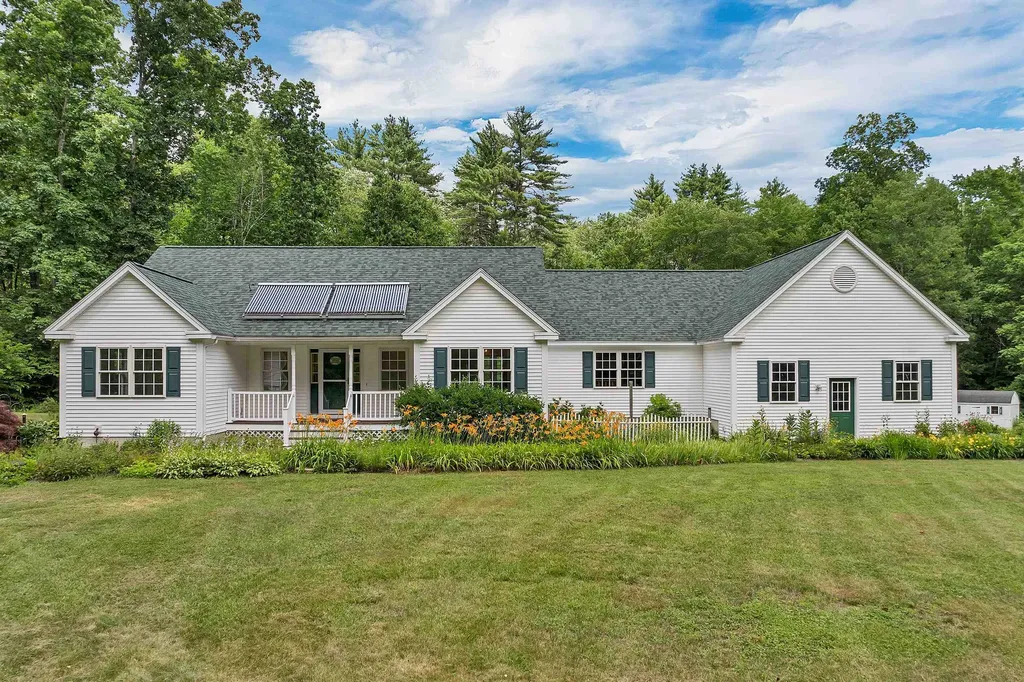 16 Shepherd Lane Epping NH 03042