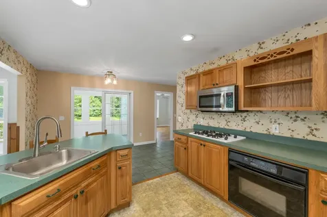 16 Shepherd Lane Epping NH 03042