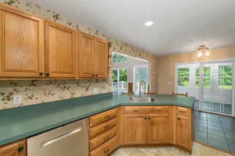 16 Shepherd Lane Epping NH 03042